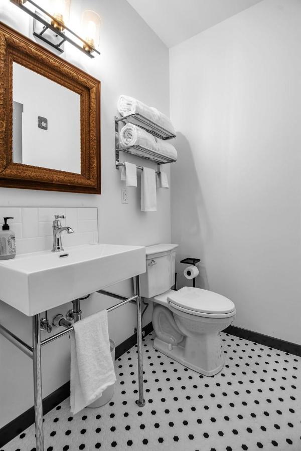 Webber Hotel Lyndonville Eksteriør billede